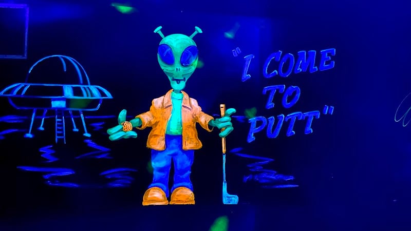 Glowgolf banner
