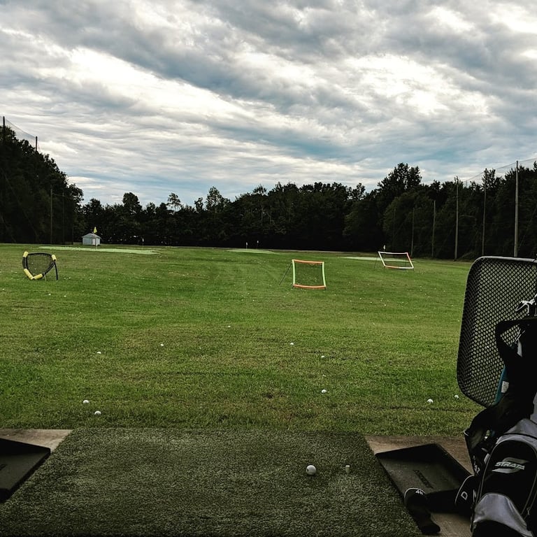 Clubhouse Golf Center & Grille banner