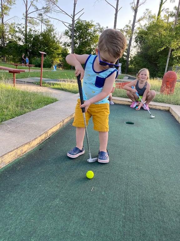 J & D Golf Land banner