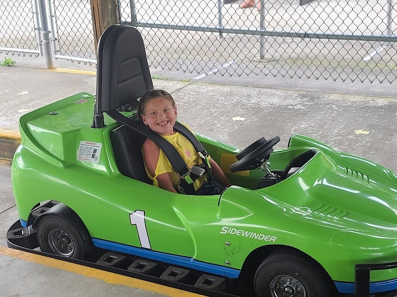 Caddie Shak Family Fun Center banner