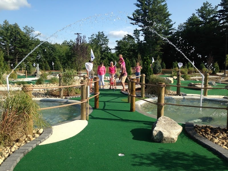 Chuckster's Ice Cream & Miniature Golf banner