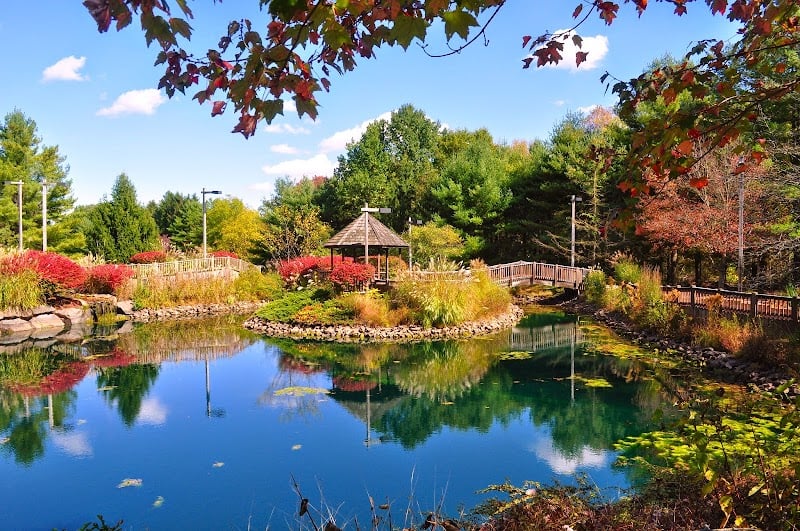 Pine Creek Miniature Golf banner