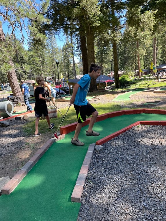 Mt Pines Adventure Golf banner