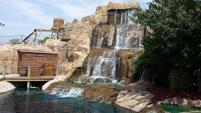 Lost Treasure Golf banner