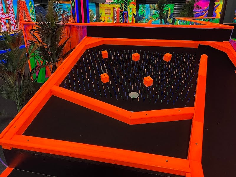 Aloha Mini Glow Golf banner