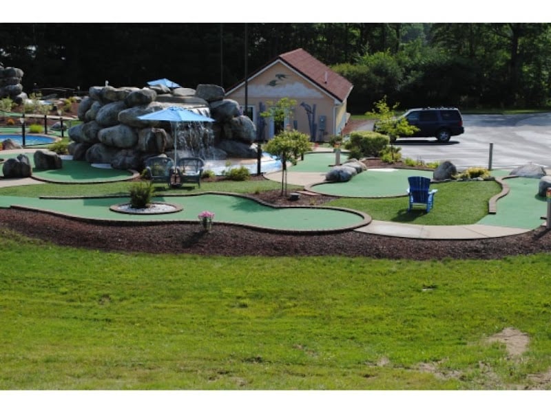 Paradise Falls Mini Golf banner