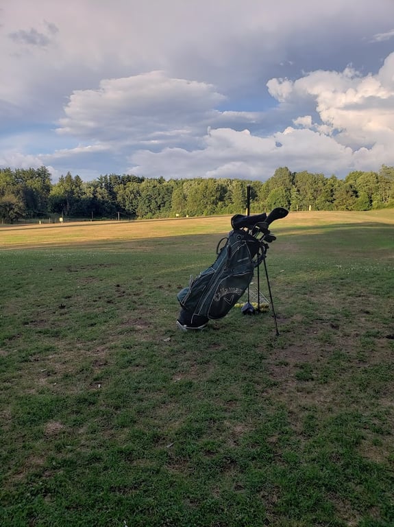 Delta Knolls Golf Center banner