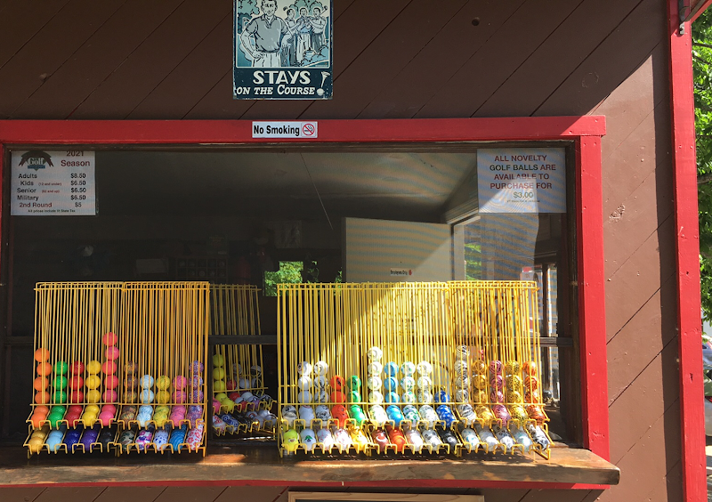 Lots-O-Balls Mini Golf banner