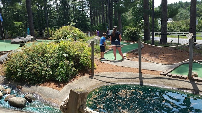 Grandview Mini Golf banner