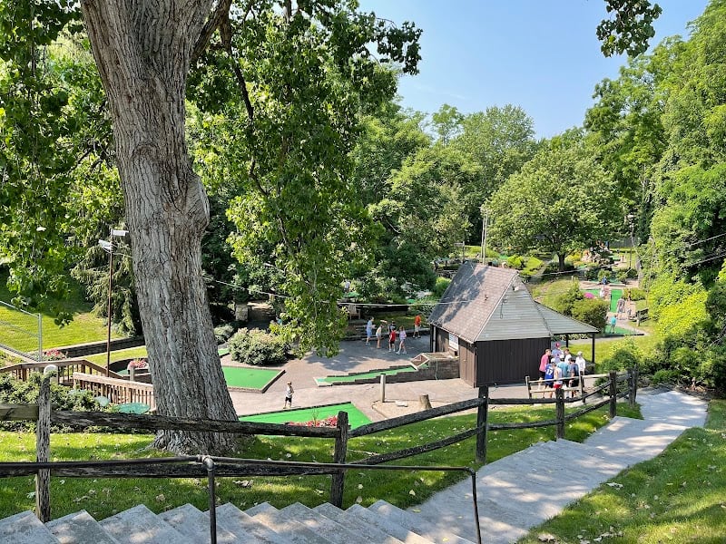 Fairmount Glen Miniature Golf banner