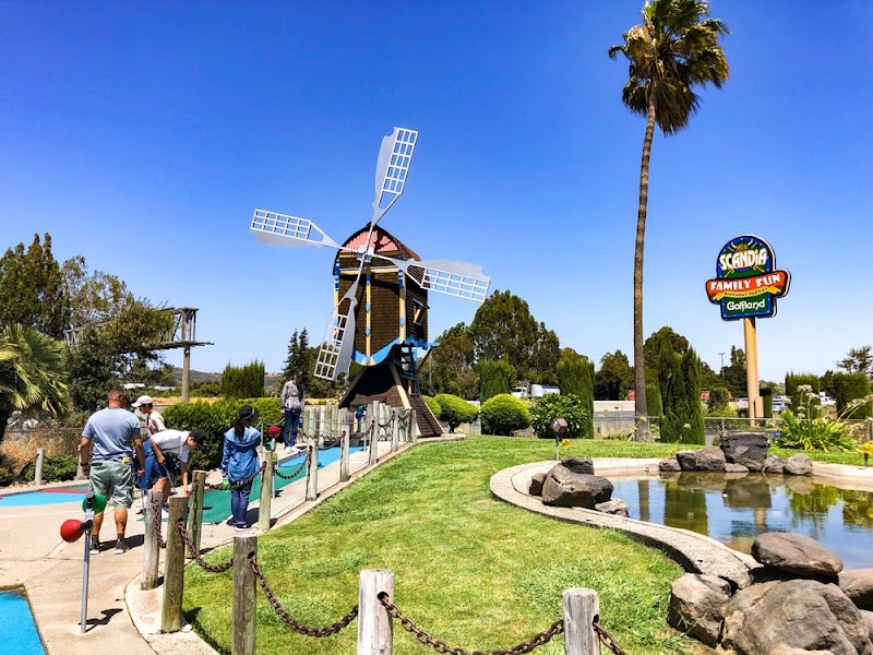 Scandia Golfland banner