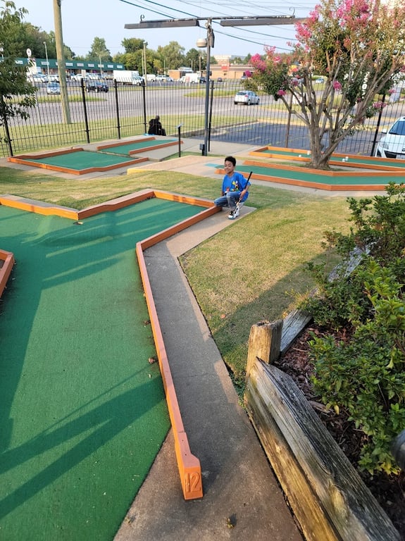 Putt-Putt Fun Center banner