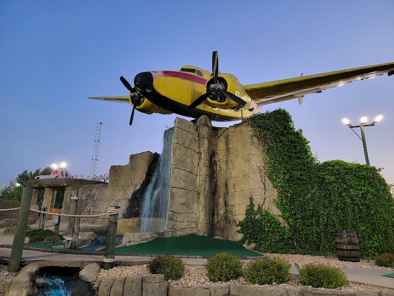 Lost Treasure Golf banner
