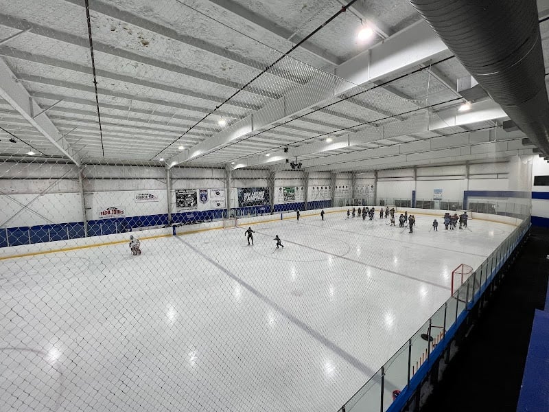 Ice & Golf Center At Northwoods banner