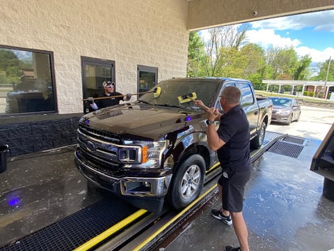 Wash N' Roll Car Wash - Bristol, TN