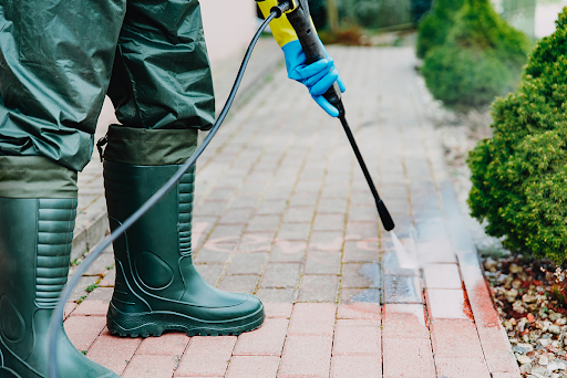 Squeaky Clean Pressure Washing