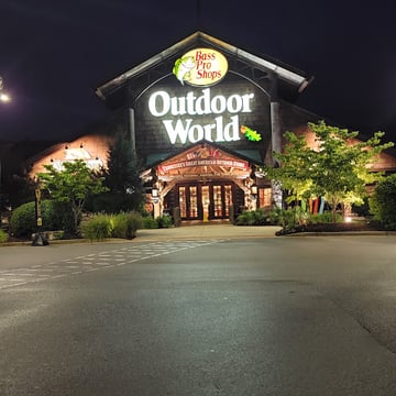 Bass Pro Shops