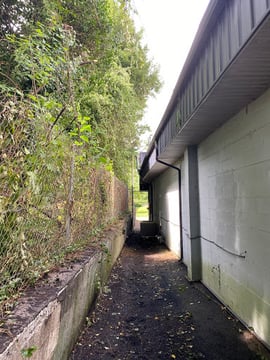 Roberts’ Tree & Lawn Service LLC