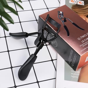 Eyelash Curler