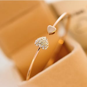 Women’s Double Heart Bracelet
