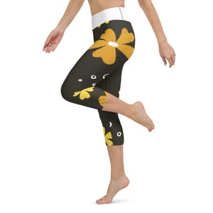 High Waisted Sunflower Yoga Capri Leggings