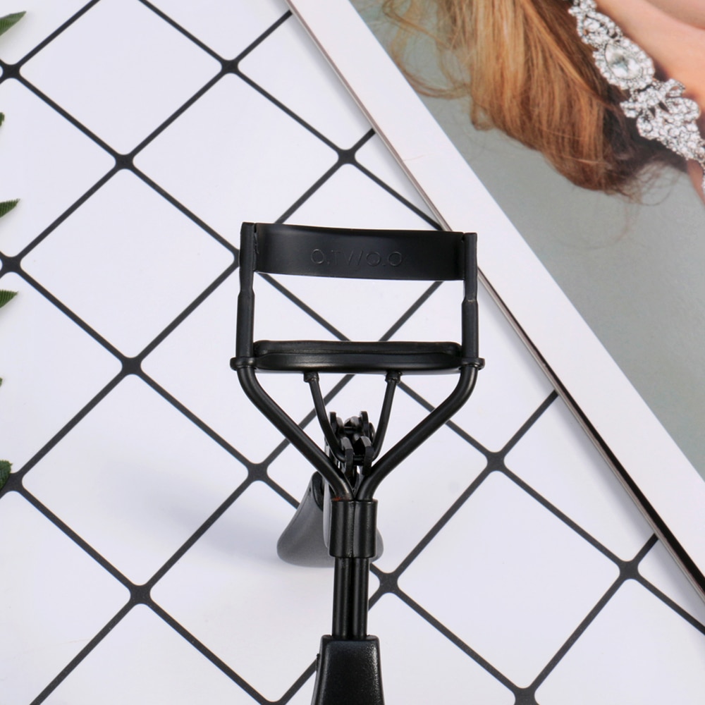 Eyelash Curler