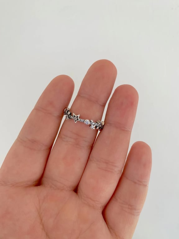 Anillo de estrellas