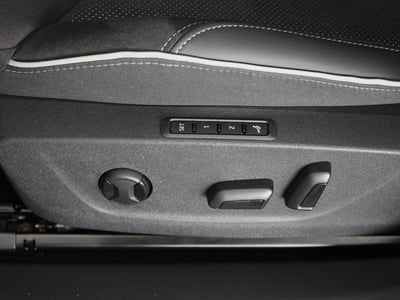43406538-34.jpg