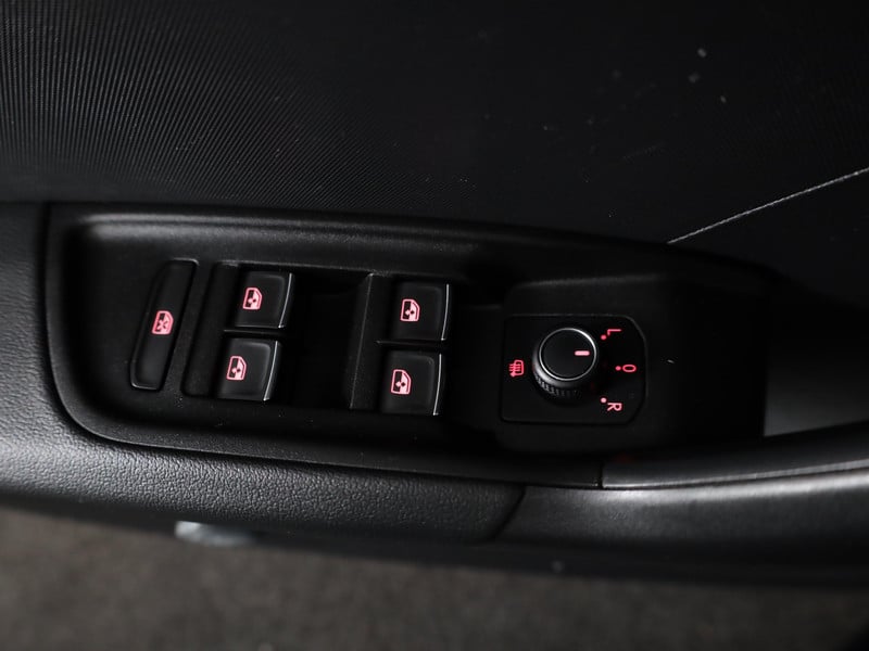 45669897-23.jpg