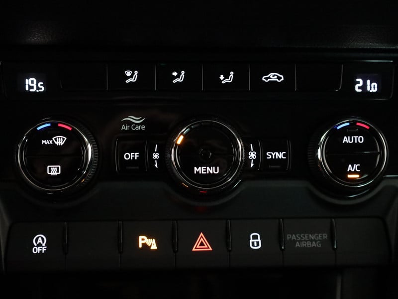 45760022-24.jpg