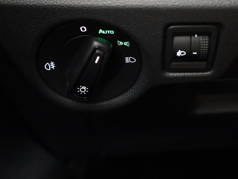 45830684-30.jpg