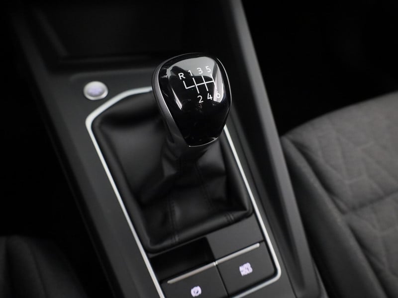 45834868-25.jpg