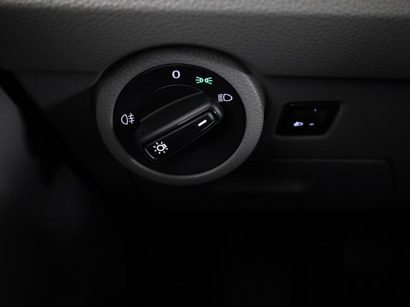 45876401-26.jpg