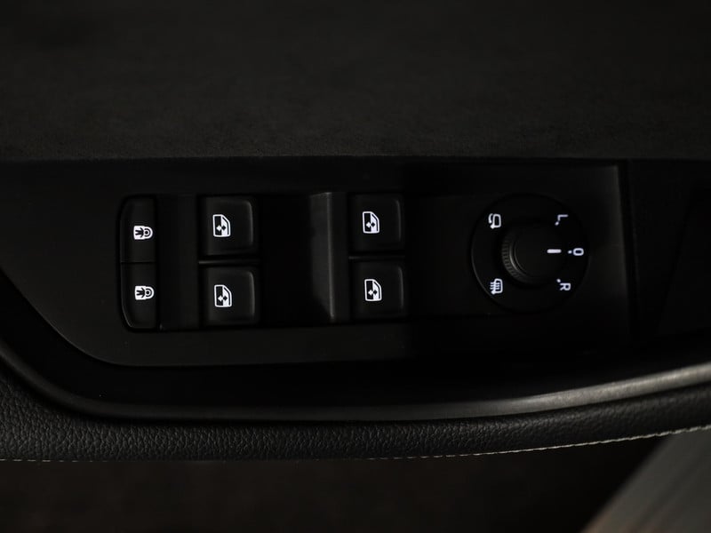 46243856-24.jpg