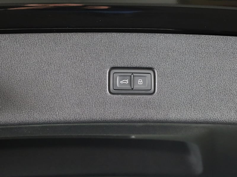 46302762-16.jpg
