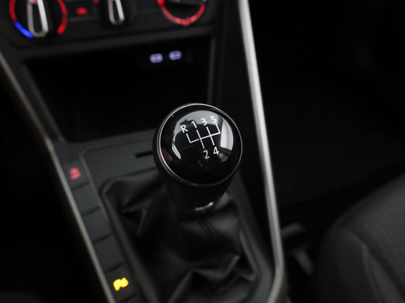 46424237-22.jpg