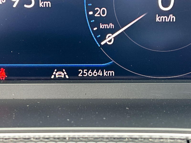 46600964-17.jpg