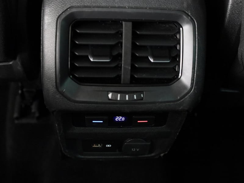 46740423-29.jpg