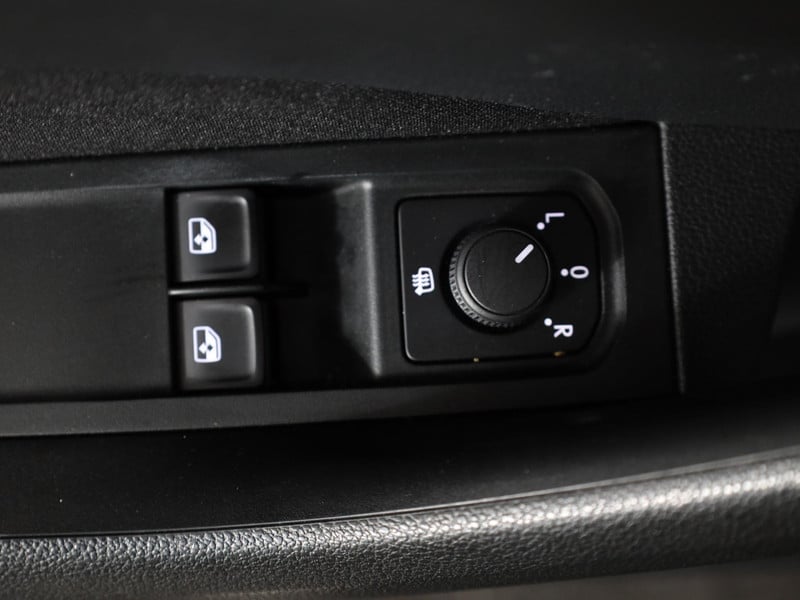 46760973-22.jpg