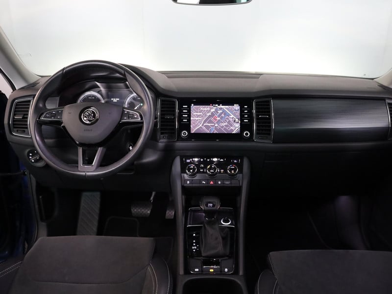 46896859-6.jpg