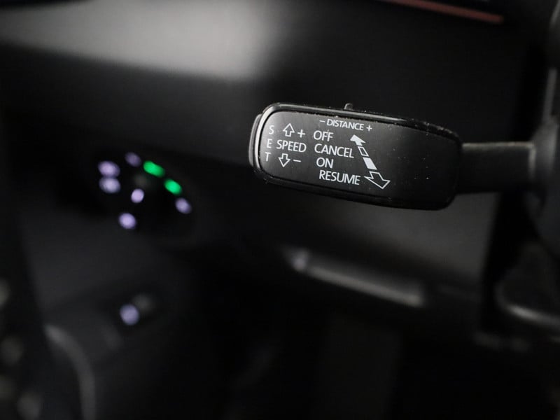 47018599-27.jpg
