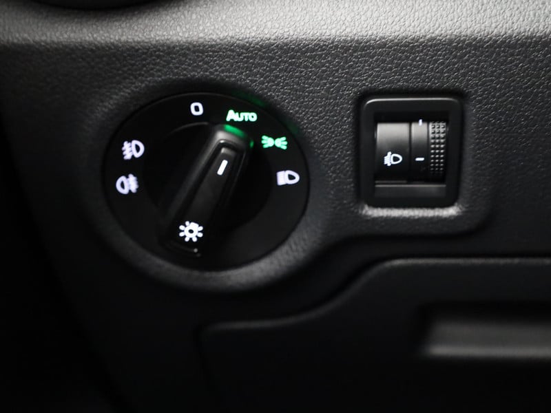47255737-30.jpg