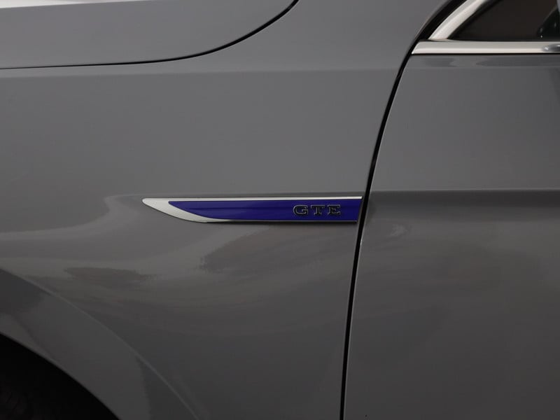 47270095-18.jpg