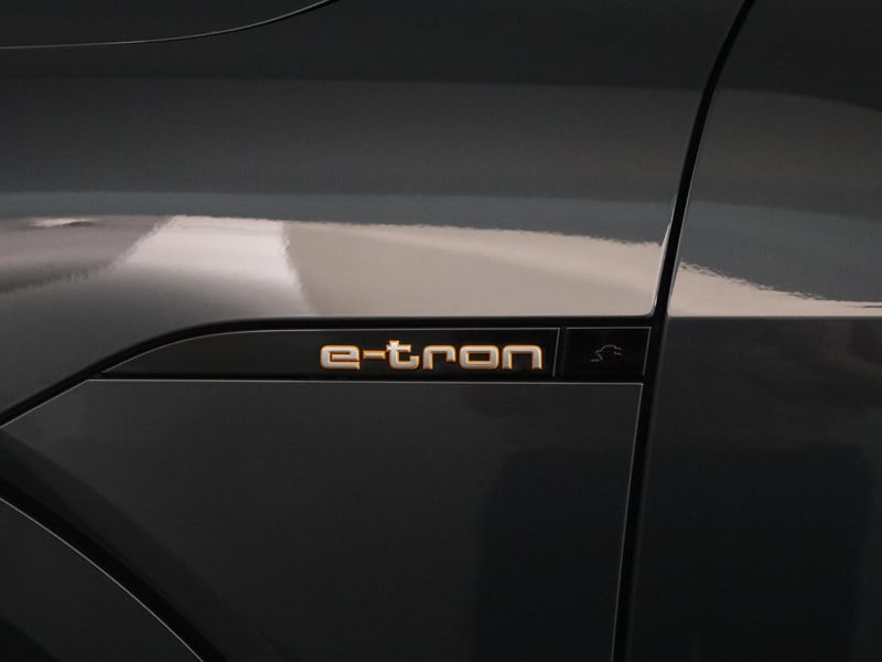 47277337-20.jpg