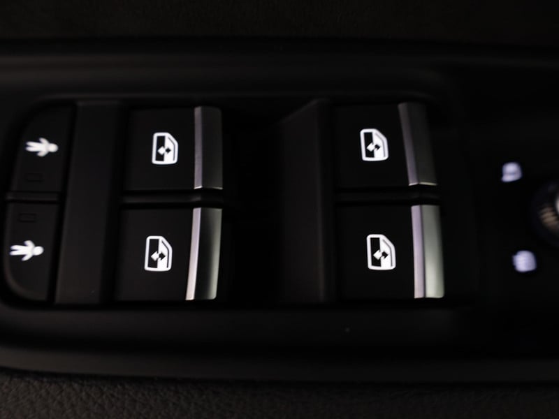 47375956-19.jpg