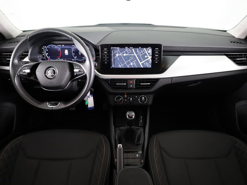 47702352-5.jpg