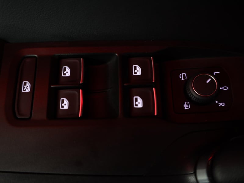 47913753-19.jpg
