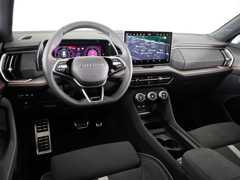 48105190-29.jpg