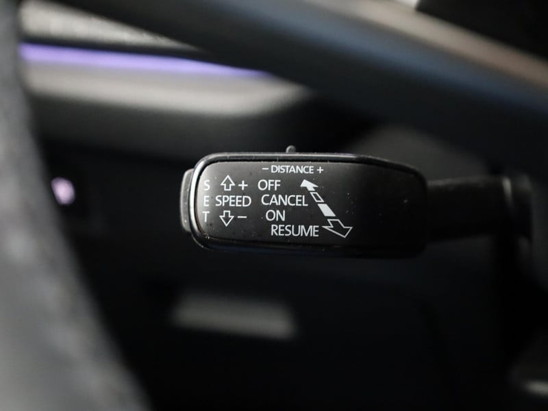 48105415-23.jpg