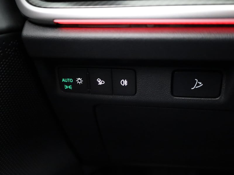 48105867-34.jpg